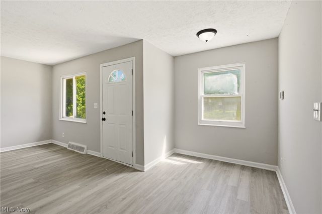 1620 Cedar Drive, Lorain, OH 44052