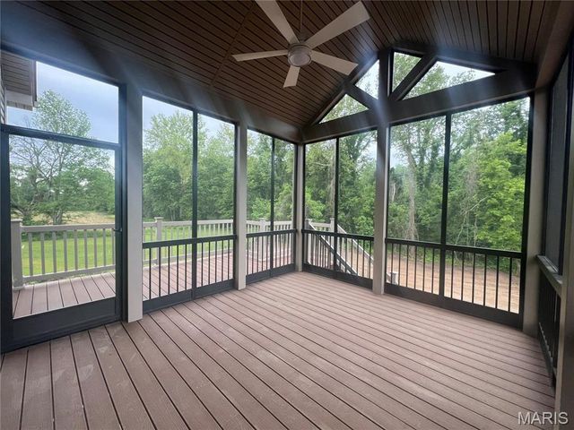 100 Fiddler's Close 100 STB, Washington, MO 63090