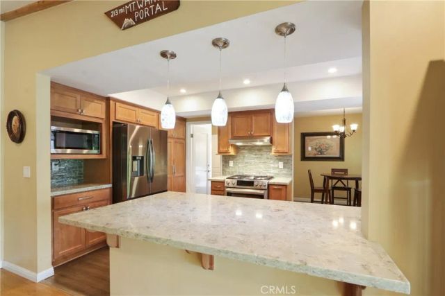 925 Maryhurst Drive, Claremont, CA 91711