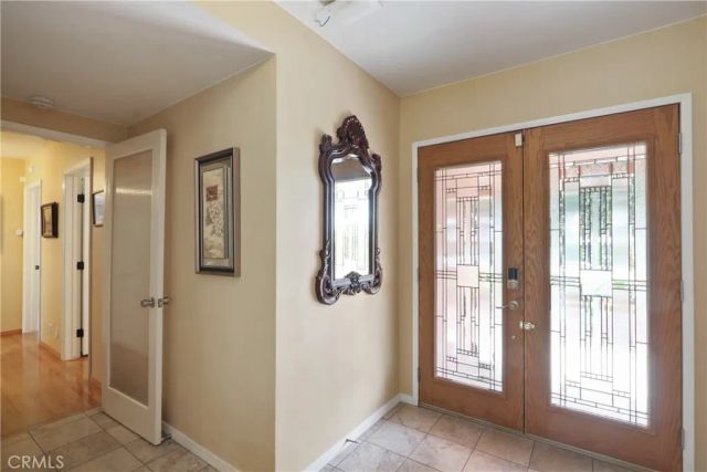 925 Maryhurst Drive, Claremont, CA 91711