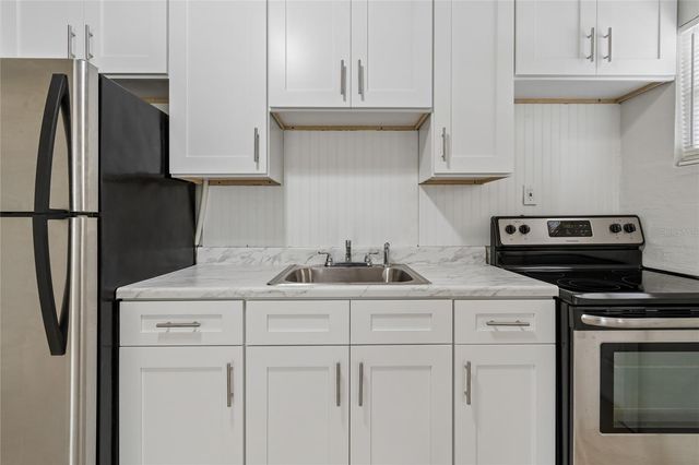 9801 N 11TH STREET, Tampa, FL 33612