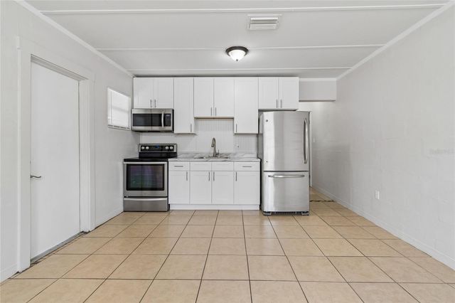 9801 N 11TH STREET, Tampa, FL 33612