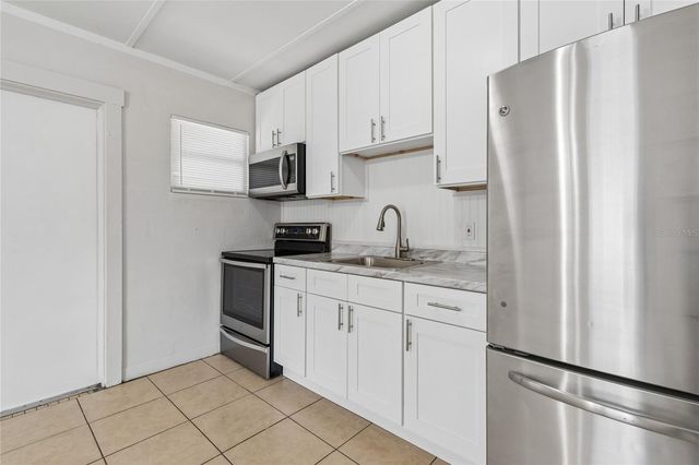 9801 N 11TH STREET, Tampa, FL 33612