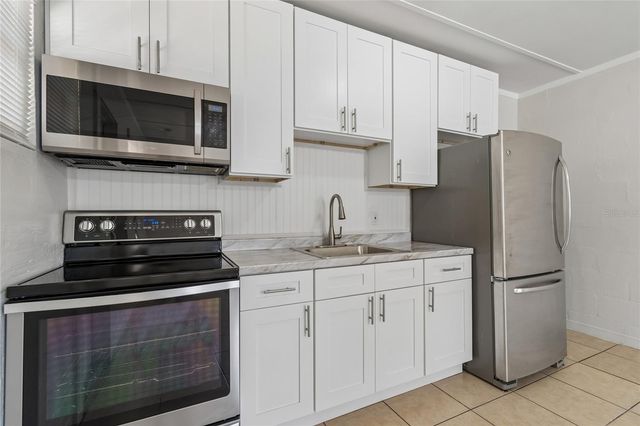 9801 N 11TH STREET, Tampa, FL 33612