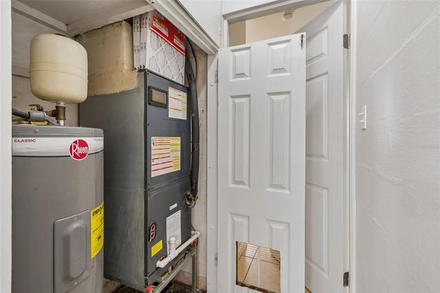 9801 N 11TH STREET, Tampa, FL 33612