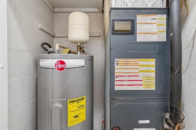 9801 N 11TH STREET, Tampa, FL 33612