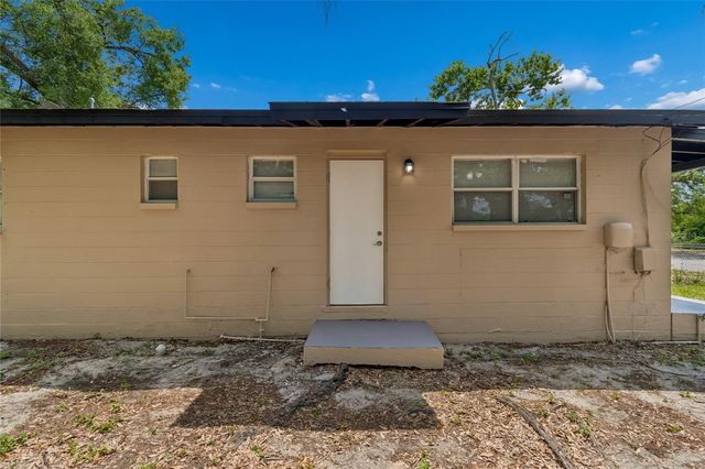 9801 N 11TH STREET, Tampa, FL 33612