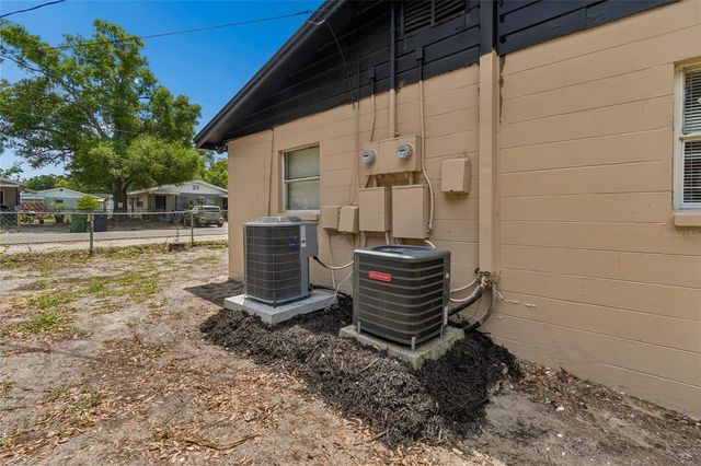 9801 N 11TH STREET, Tampa, FL 33612