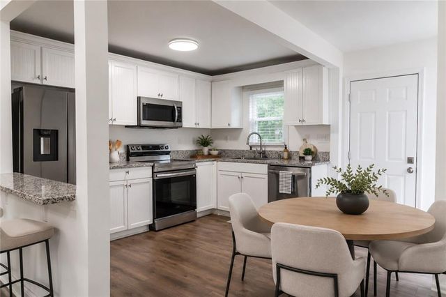 812 Flat Shoals Way SE, Atlanta, GA 30316