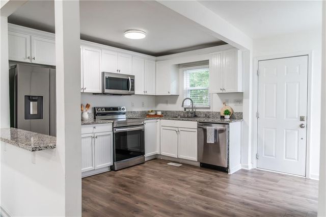 812 Flat Shoals Way SE, Atlanta, GA 30316