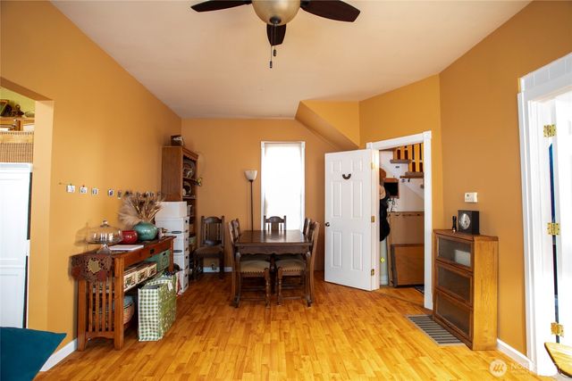1418 S G Street, Tacoma, WA 98405