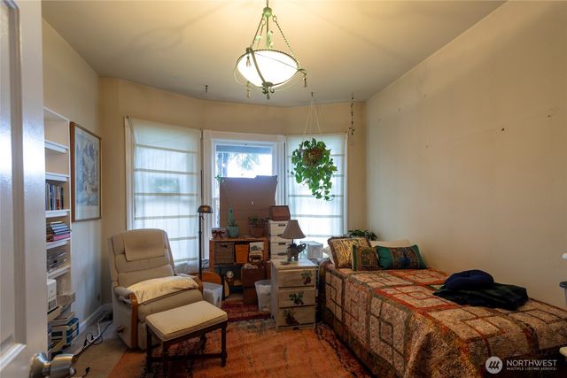 1418 S G Street, Tacoma, WA 98405