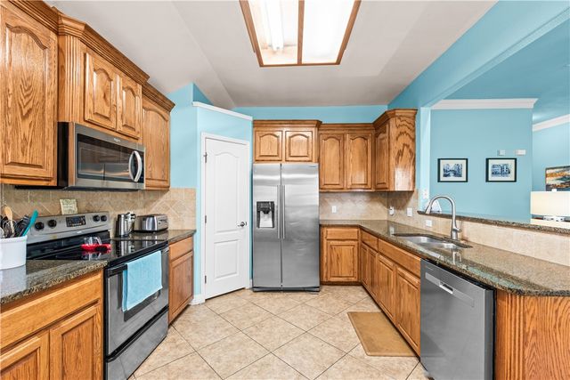 4614 Valor Dr, Corpus Christi, TX 78413