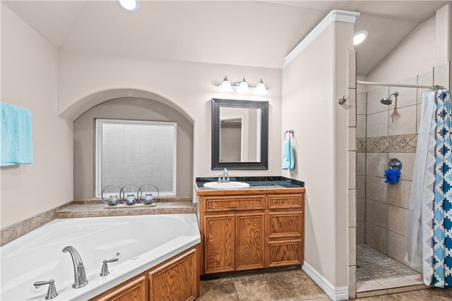 4614 Valor Dr, Corpus Christi, TX 78413