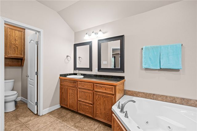 4614 Valor Dr, Corpus Christi, TX 78413