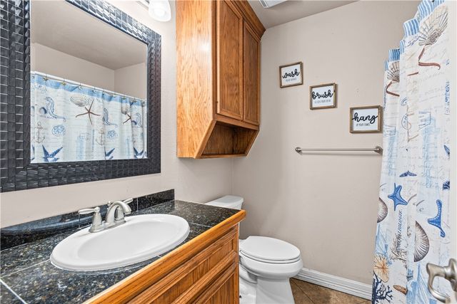 4614 Valor Dr, Corpus Christi, TX 78413