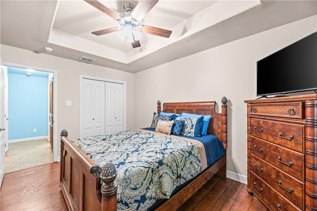 4614 Valor Dr, Corpus Christi, TX 78413