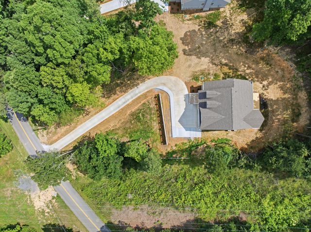 212 Hollow Road NE, Cleveland, TN 37323