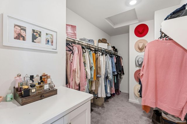 6672 E Washington Avenue, Fresno, CA 93727