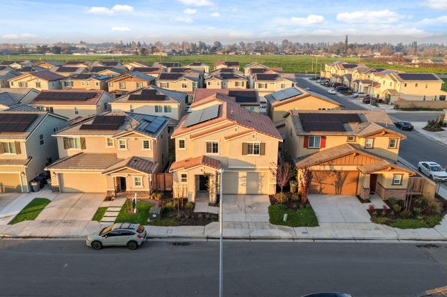 6672 E Washington Avenue, Fresno, CA 93727