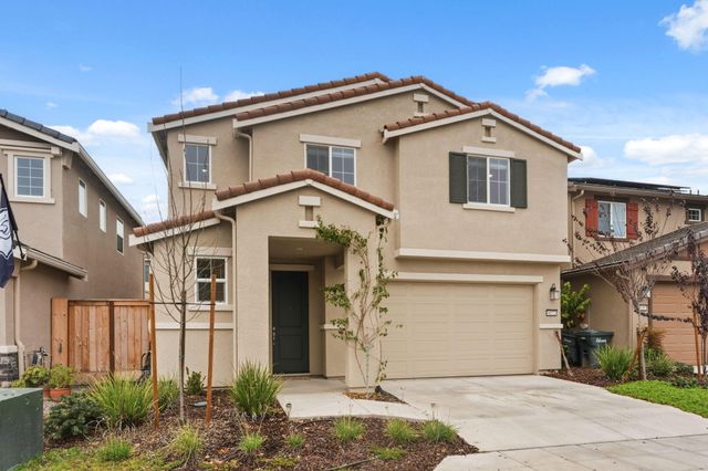 6672 E Washington Avenue, Fresno, CA 93727