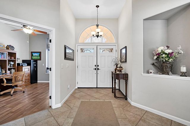 1101 N Armstrong Avenue, Clovis, CA 93611