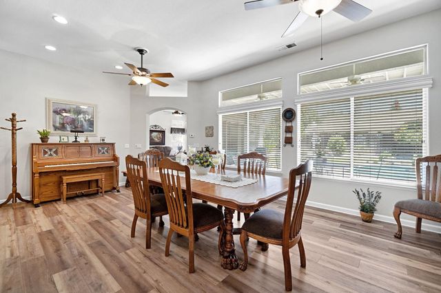 1101 N Armstrong Avenue, Clovis, CA 93611