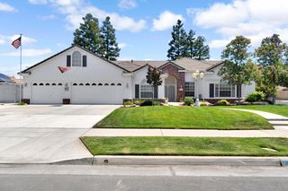 1101 N Armstrong Avenue, Clovis, CA 93611