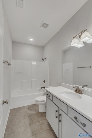 17 Biltmore Drive, Huntsville, AL 35806