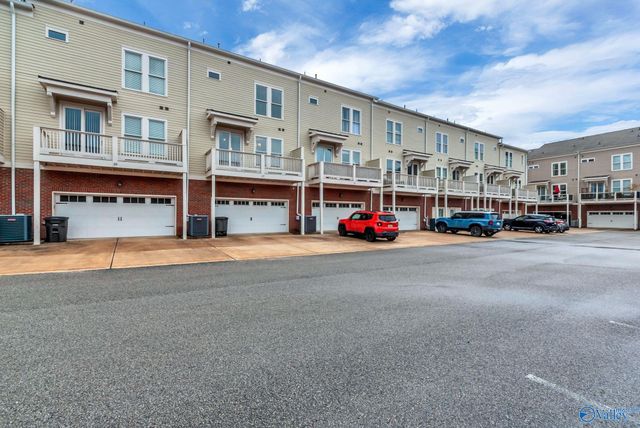 17 Biltmore Drive, Huntsville, AL 35806