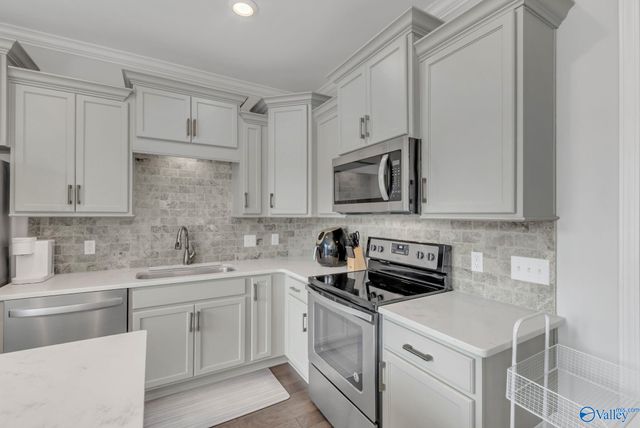 17 Biltmore Drive, Huntsville, AL 35806