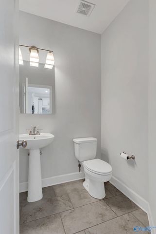 17 Biltmore Drive, Huntsville, AL 35806