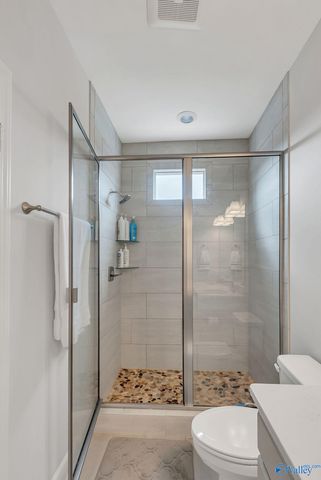 17 Biltmore Drive, Huntsville, AL 35806