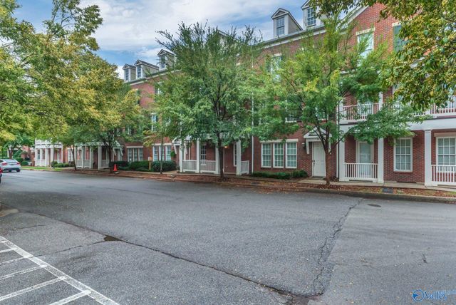 17 Biltmore Drive, Huntsville, AL 35806