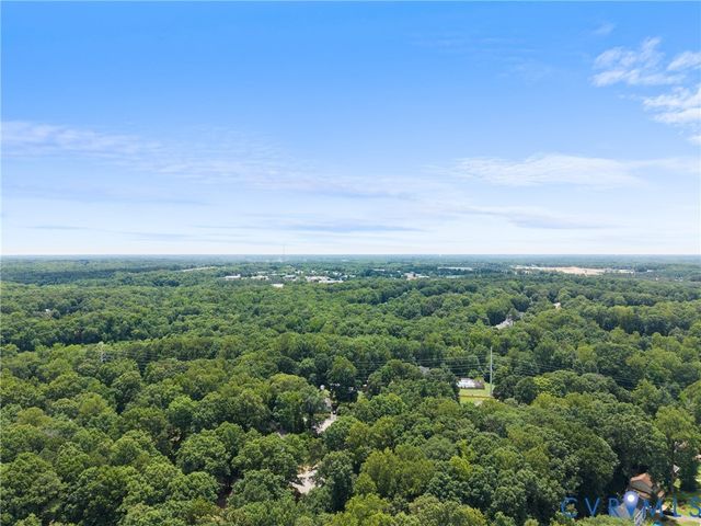 1312 Manders Knoll Ct, Midlothian, VA 23114