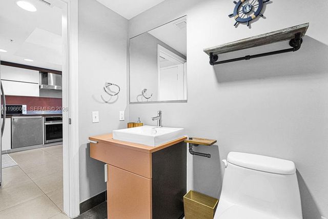 2155 Washington Ct 403, Miami Beach, FL 33139