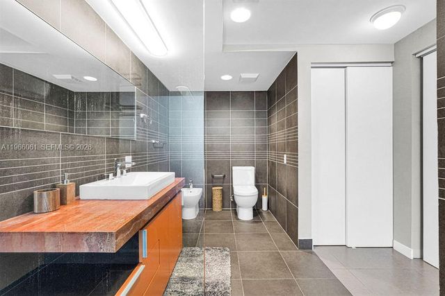 2155 Washington Ct 403, Miami Beach, FL 33139