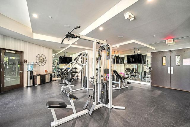 2155 Washington Ct 403, Miami Beach, FL 33139