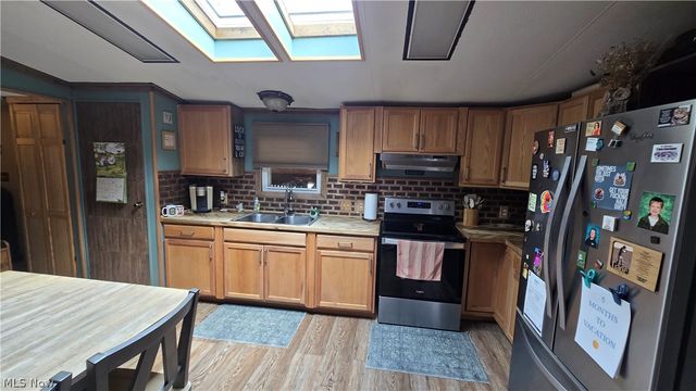 103 Greentree, Hiram, OH 44234