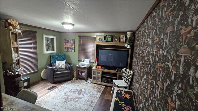103 Greentree, Hiram, OH 44234