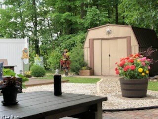 103 Greentree, Hiram, OH 44234