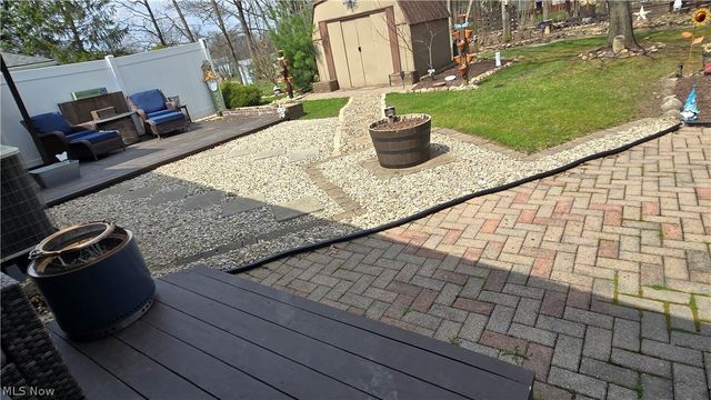 103 Greentree, Hiram, OH 44234