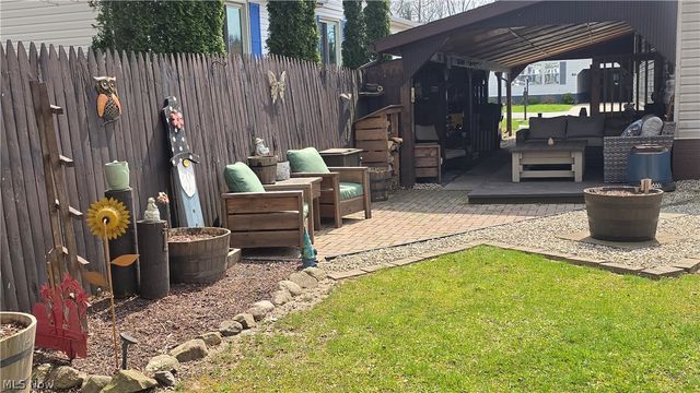 103 Greentree, Hiram, OH 44234
