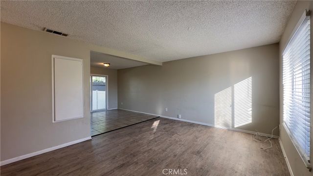 3469 Columbia Avenue, Riverside, CA 92501