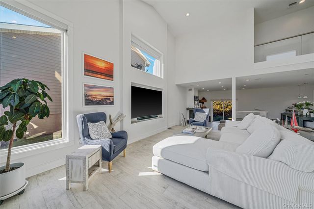 1233 Beech Street 5, Atlantic Beach, NY 11509