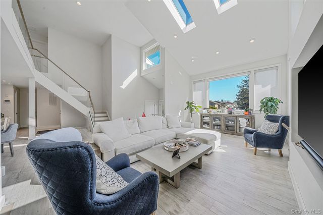 1233 Beech Street 5, Atlantic Beach, NY 11509