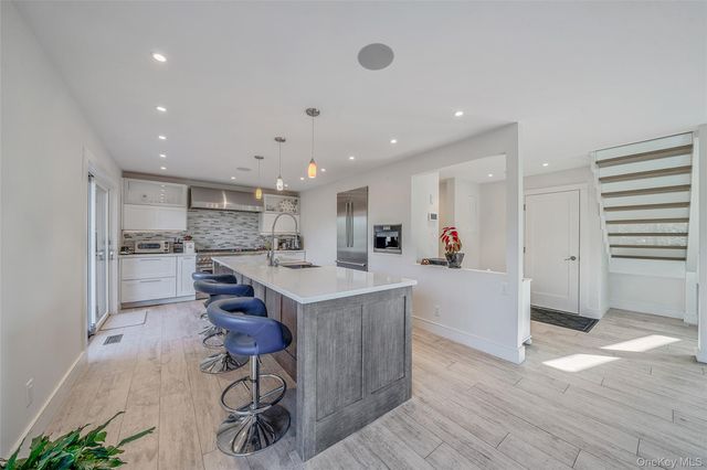 1233 Beech Street 5, Atlantic Beach, NY 11509