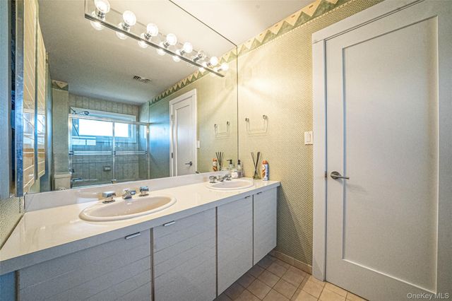 1233 Beech Street 5, Atlantic Beach, NY 11509