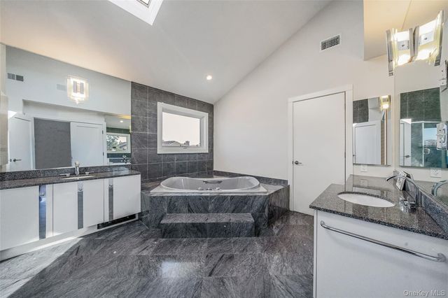 1233 Beech Street 5, Atlantic Beach, NY 11509