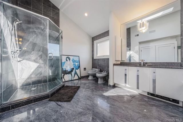 1233 Beech Street 5, Atlantic Beach, NY 11509